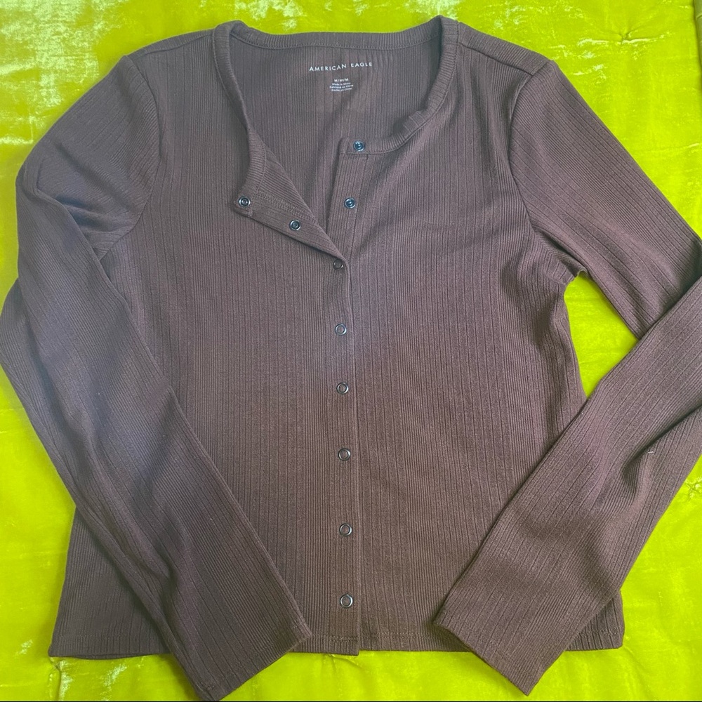 Button Top